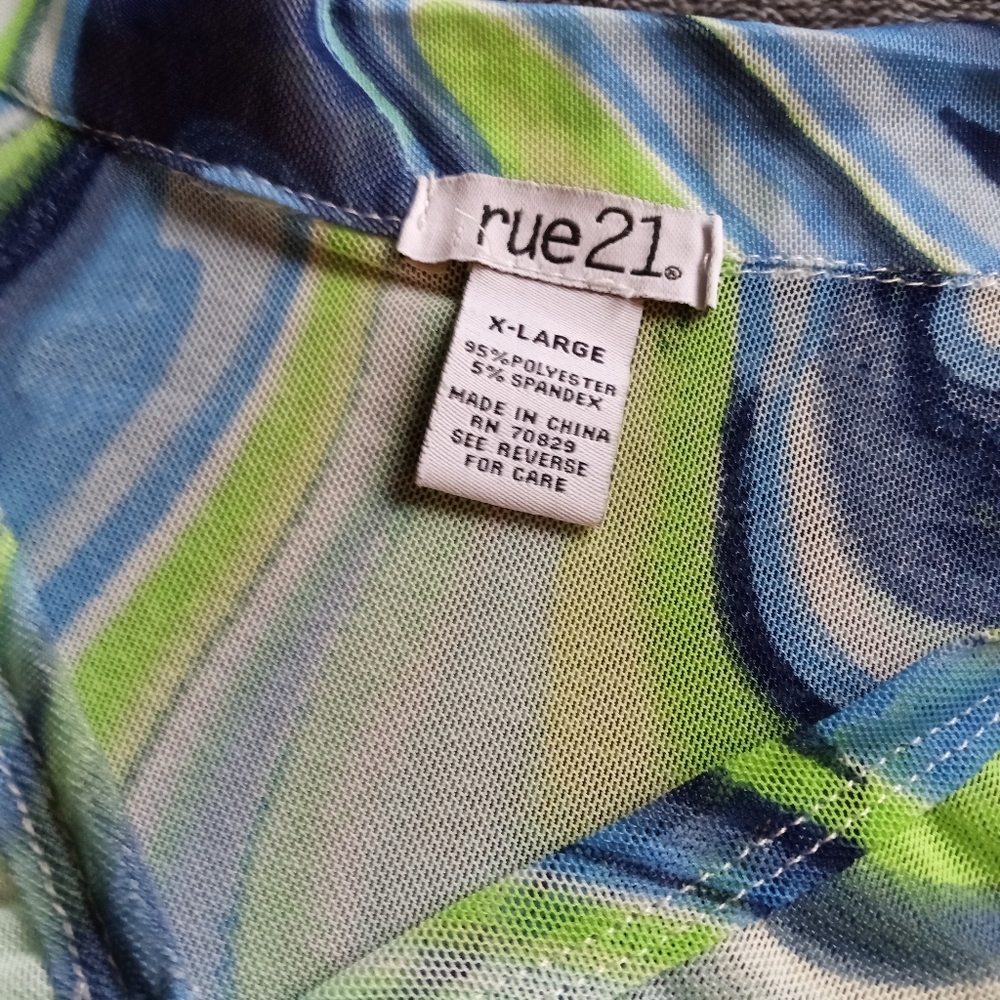 Rue 21 sheer mesh single button topper - Picture 2 of 5
